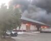 Arde bodega de Segalmex; reportan pérdida total y riesgo de colapso