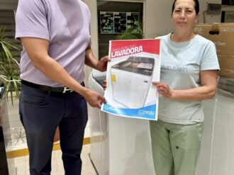 Río Grande entrega premios a contribuyentes cumplidos