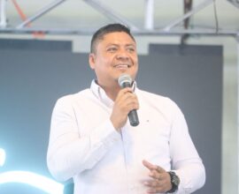 Reconoce Pier Michel labor y entrega de los docentes de Villa de Cos 