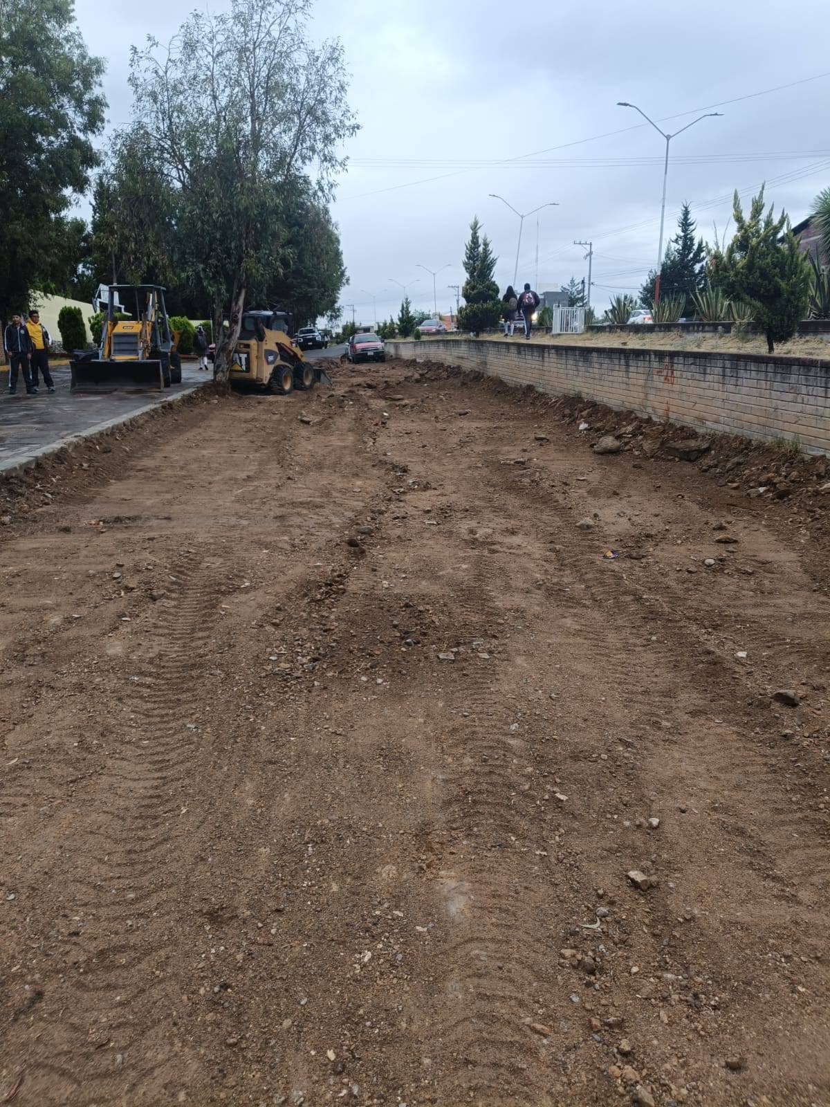 Avanza obra de rehabilitación en los accesos de la Secundaria Técnica 10