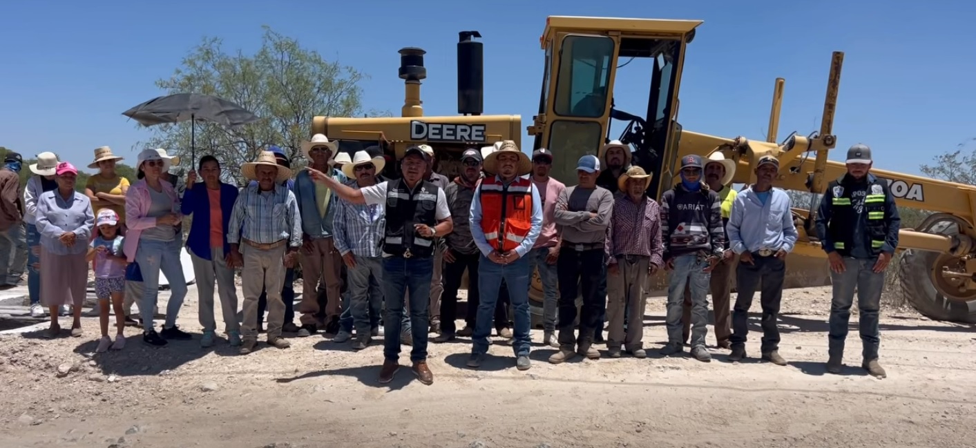 Inicia pavimentación con Caminos artesanales en Vicente Guerrero 