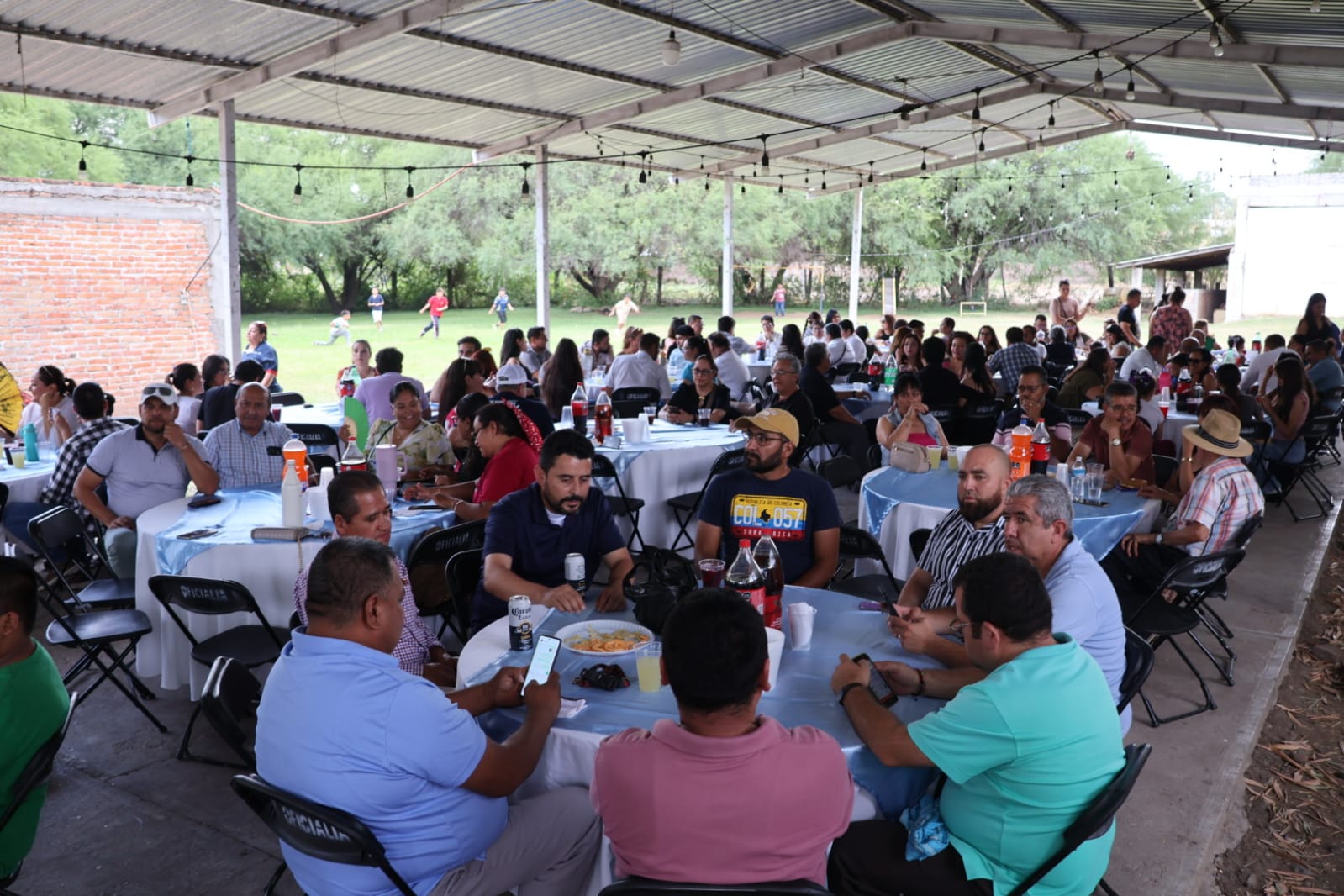 Reconocen labor de docentes en Jalpa con festejo 