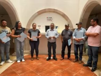 Brindan certeza jurídica a familias de Pánuco 