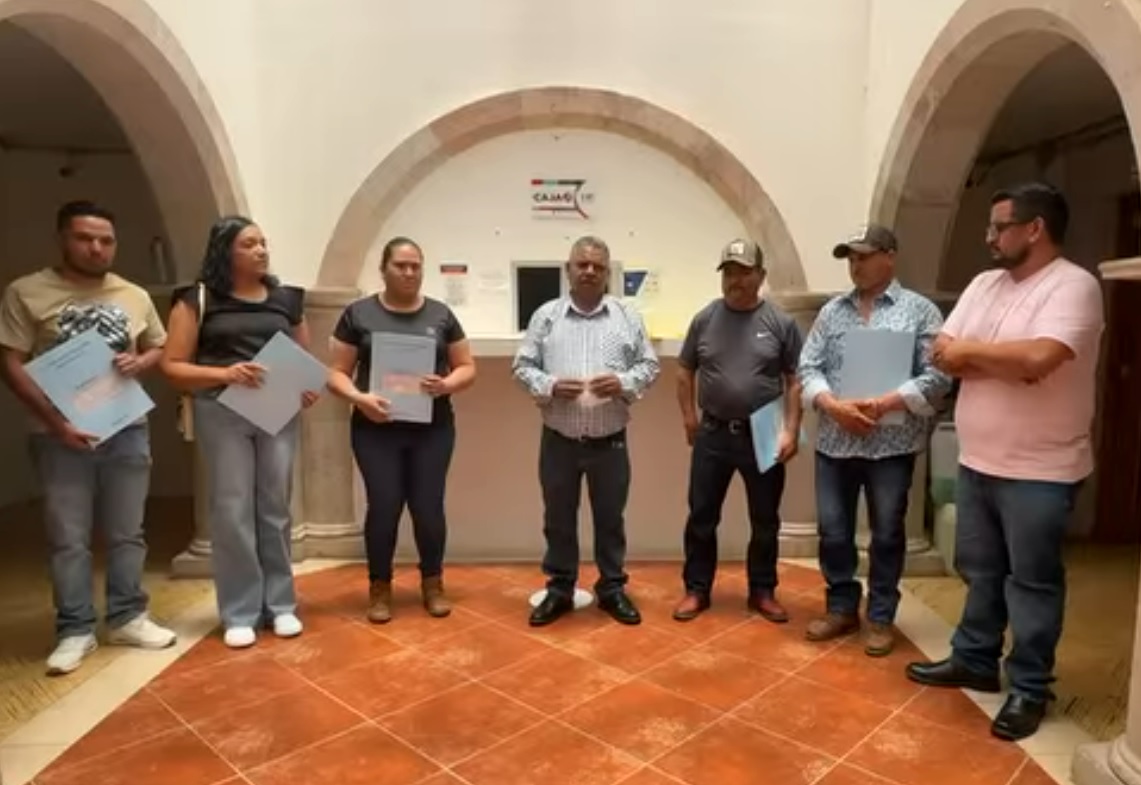Brindan certeza jurídica a familias de Pánuco 