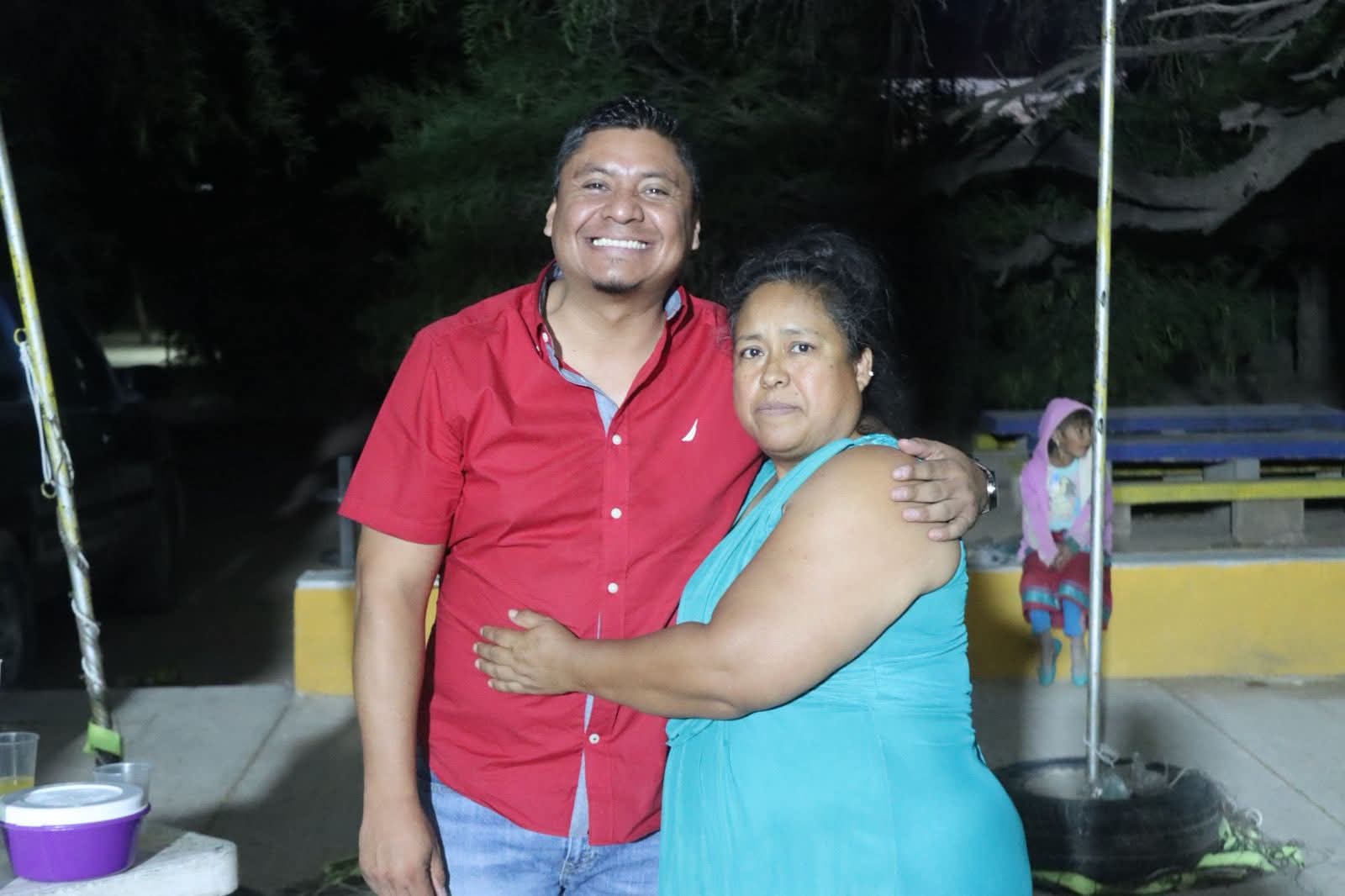 Viven una tarde de fiesta y apapacho madrecitas de Villa de Cos
