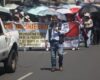 Con marcha, exigen maestros mejoras salariales