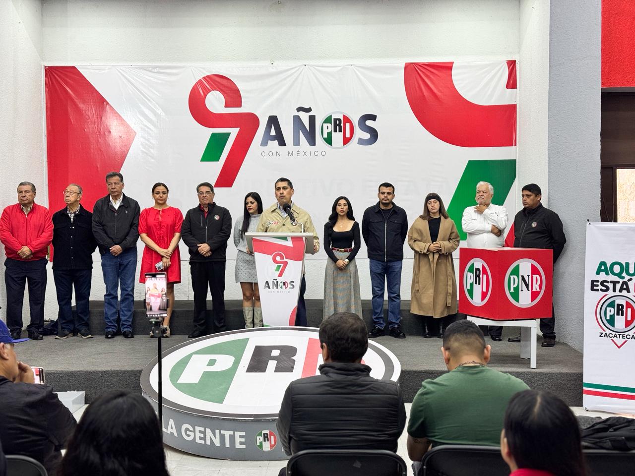 PRI condena represión contra productores de frijol