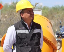 Avanza la construcción del camino artesanal en Vicente Guerrero 