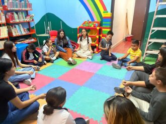 Más de 180 niños de Río Grande reciben apoyo escolar y emocional gratuito