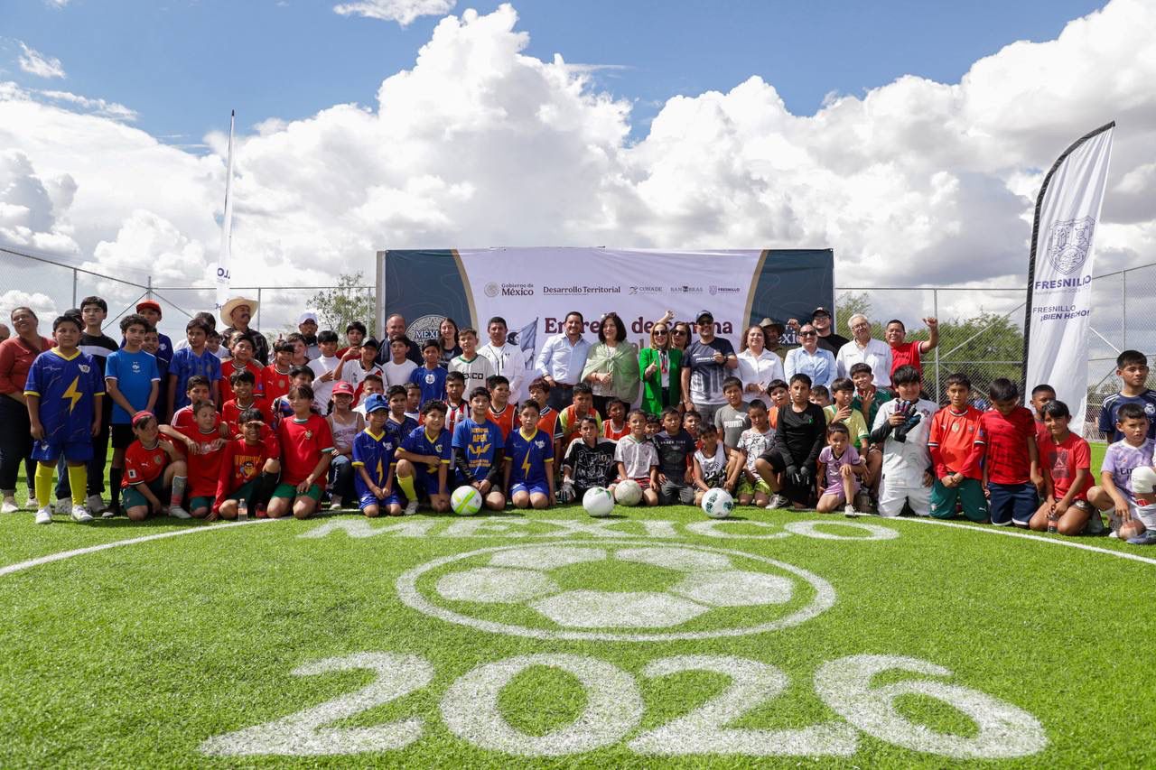 Inauguran cancha de fútbol en Fresnillo