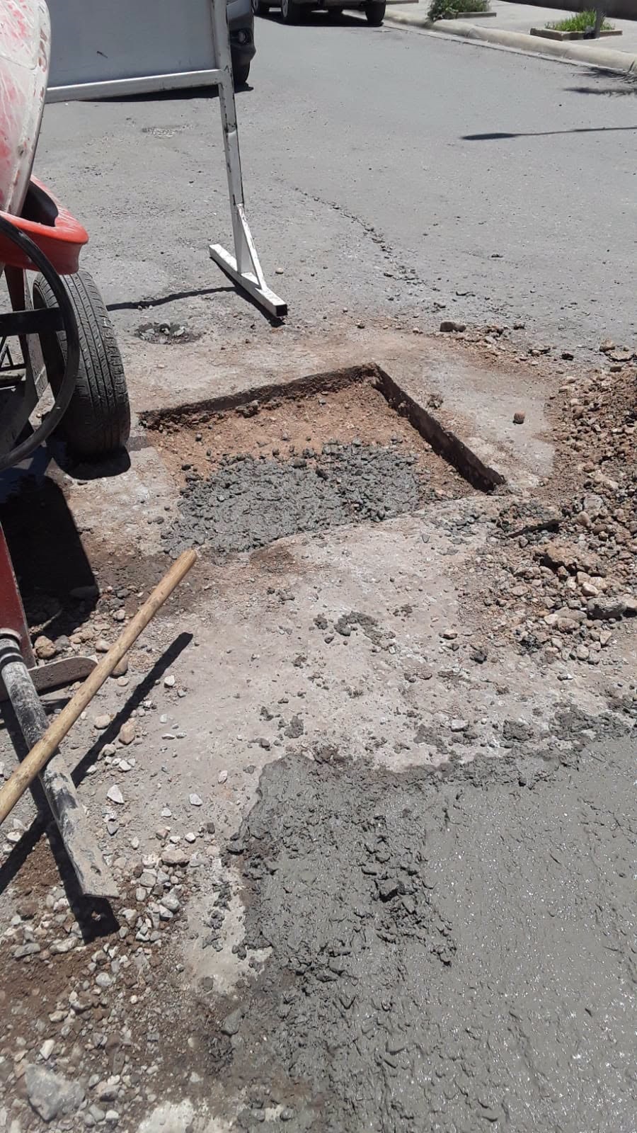 Reparan pavimento dañado en Río Grande
