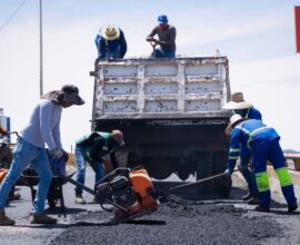 Intensifican labores de limpieza y bacheo  