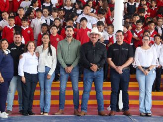 Entregan paquete de obras en la escuela Zaragoza 