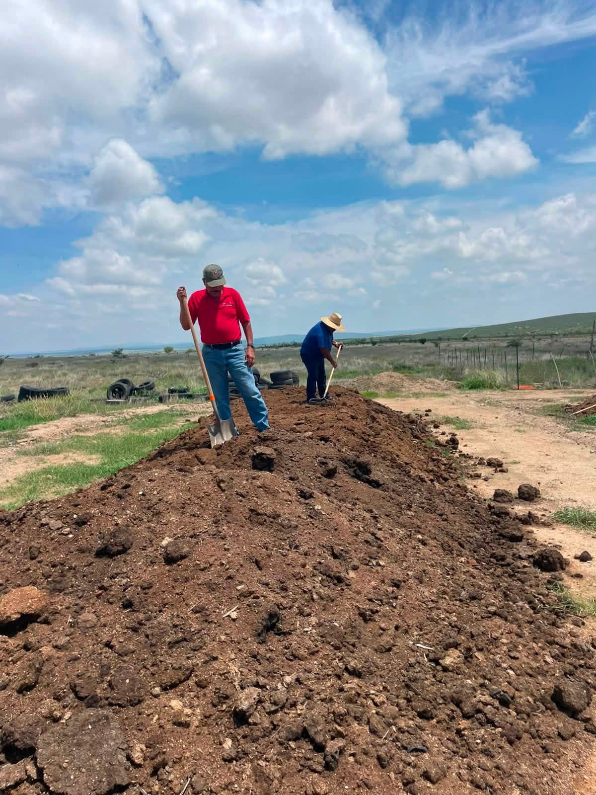 Desarrollo Rural elabora y distribuye abono orgánico en Río Grande