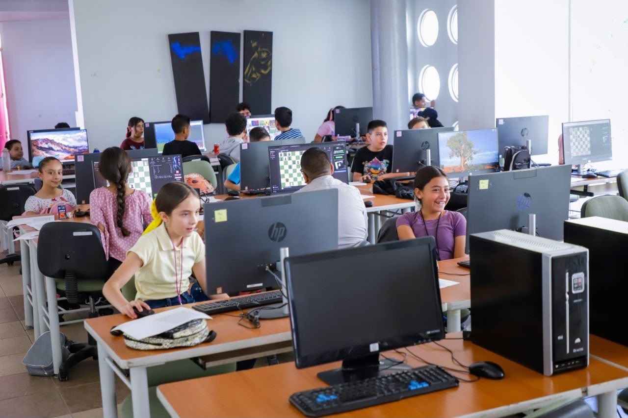 Abarrotan niños el curso de verano “Mis Vacaciones en la Biblioteca”