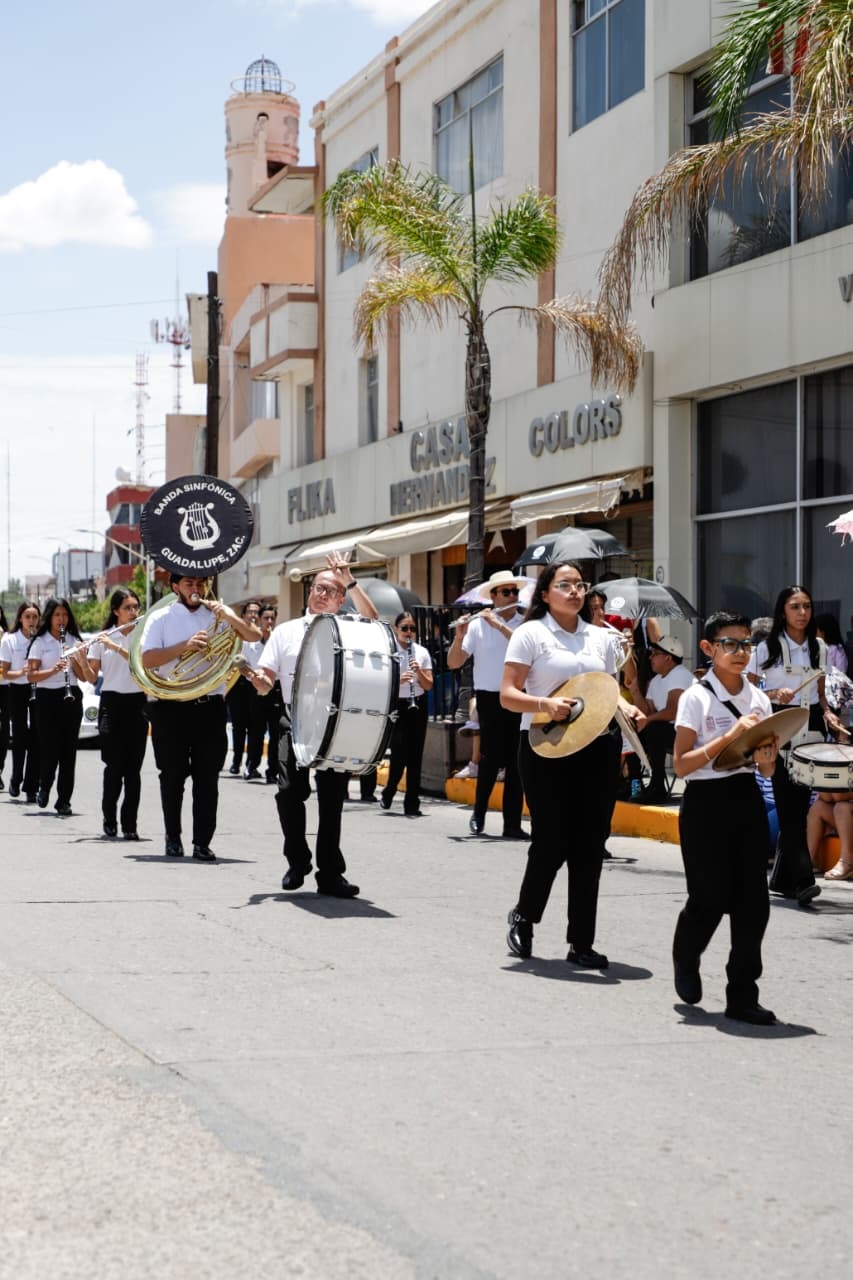 Llenan de música y autos clásicos las calles en la Feria de Fresnillo 2026