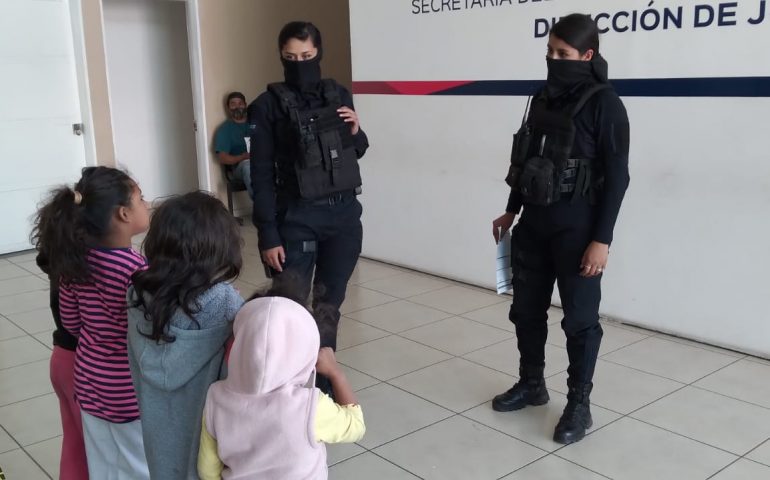 DESCONSIDERADA MADRE ABANDONÓ A SUS 4 HIJOS DEJANDOLOS SIN COMER #Aguascalientes #Sociedad