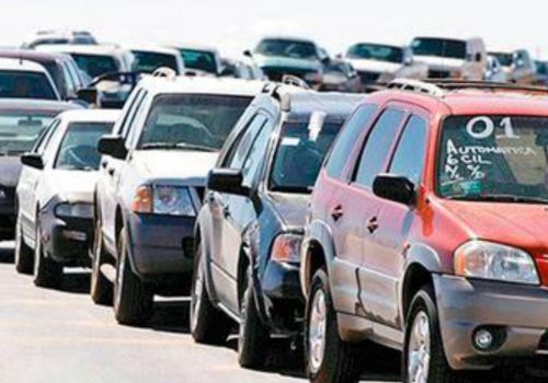 AMLO firmará decreto para legalizar los «autos chocolate»