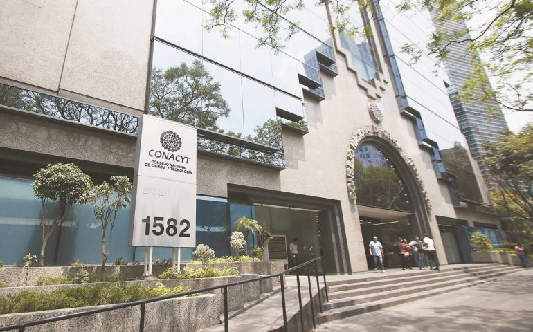Juez deniega ordenes de aprehensión contra 31 académicos de la Conacyt