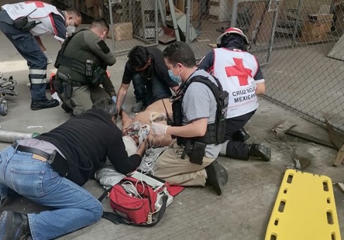 TRABAJADOR CAYÓ DE UNA ALTURA APROXIMADA DE 7 METROS