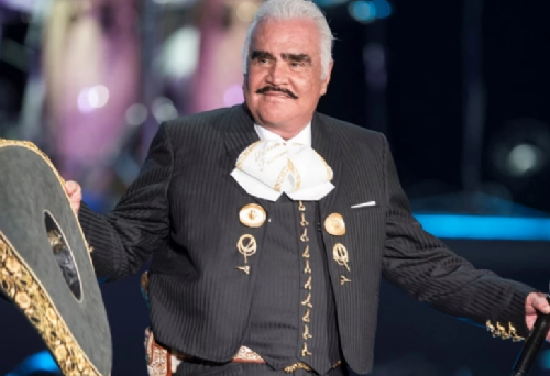 Hijo de Vicente Fernández, desmiente que ya no haya esperanza para su padre