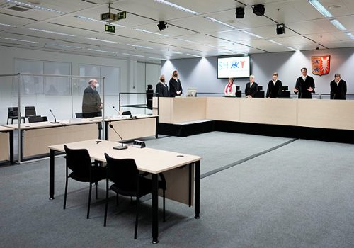 Encuentran a ex secretaria nazi de 96 años que se fugó antes de su juicio