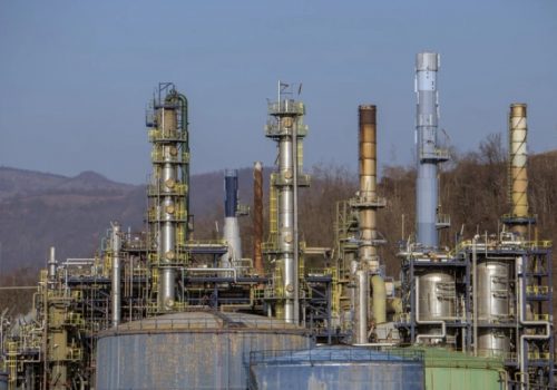 Se incrementa producción de combustóleo en Pemex, deja a la gasolina en segundo lugar