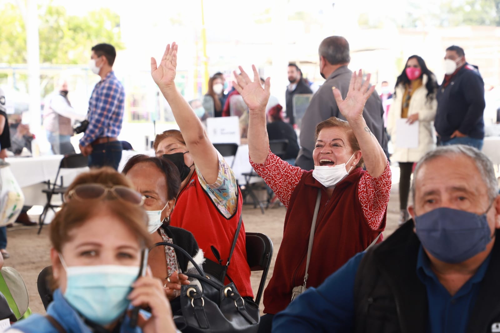 GABINETE MUNICIPAL ATIENDE PETICIONES CIUDADANAS EN LA COLONIA INSURGENTES