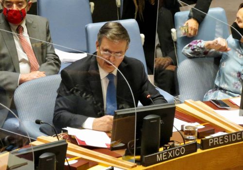 Se aprueba resolución de la ONU por tráfico y desvío de armas, en México