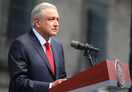 AMLO anuncia la regularización de Autos Chocolate hasta el 31 de diciembre