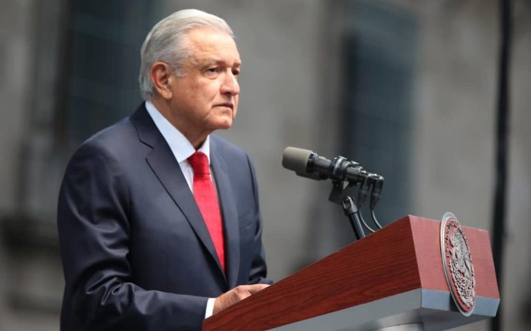 AMLO anuncia la regularización de Autos Chocolate hasta el 31 de diciembre