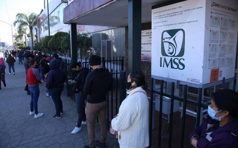 En el IMSS Aguascalientes, trato preferencial para el delegado