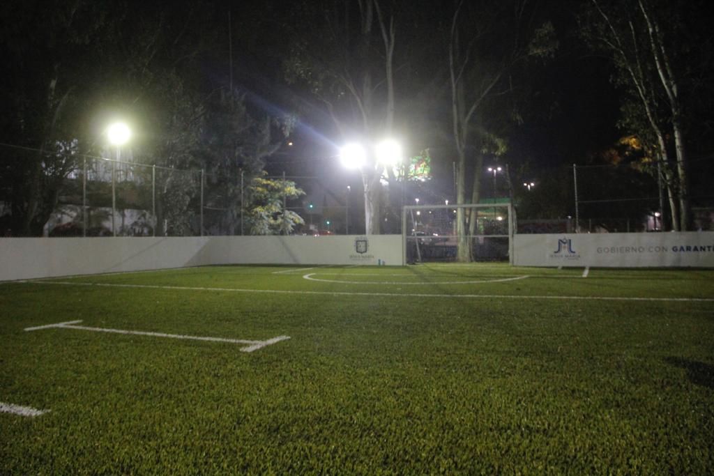 Disponible la cancha rehabilitada en el Acuarama