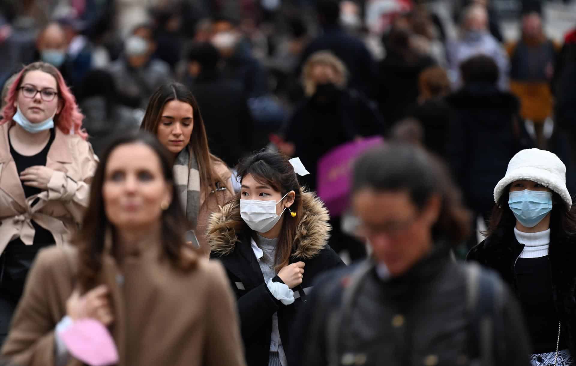 Estos son los síntomas de Omicron que más tardan en desaparecer