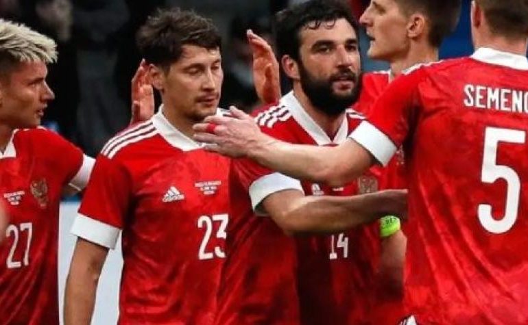 FIFA sanciona a la selección rusa, se prohíbe el himno y la bandera en competiciones