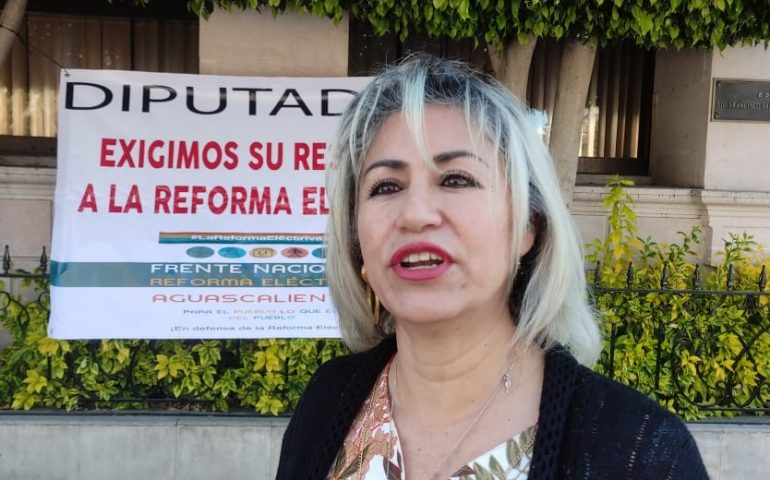 Se manifiestan a favor de la reforma eléctrica ante diputados locales