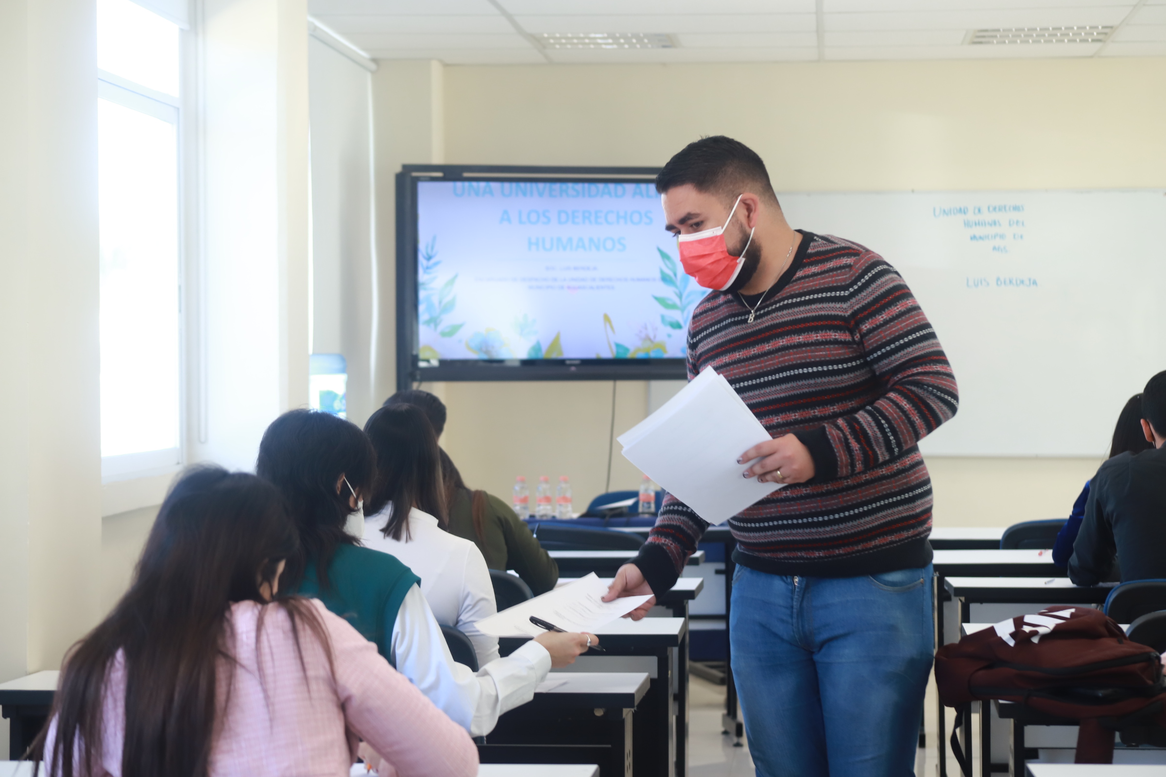 MUNICIPIO DE AGUASCALIENTES CAPACITA A UNIVERSITARIOS EN MATERIA DE DERECHOS HUMANOS