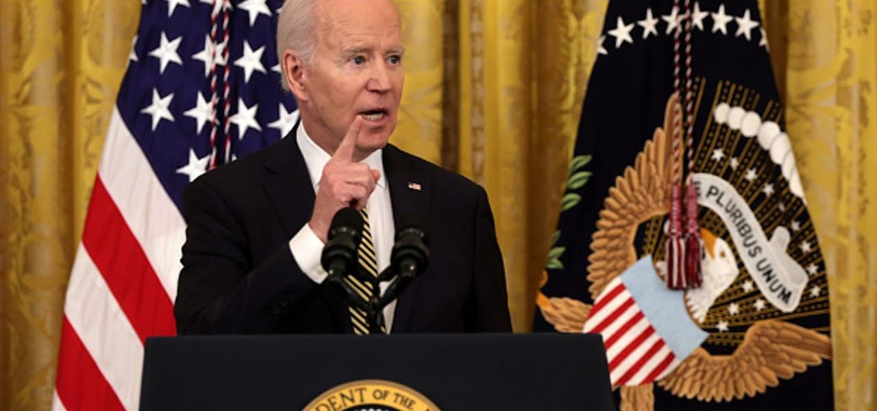 «Criminal de guerra» Biden califica a Putin, Kremlin le responde
