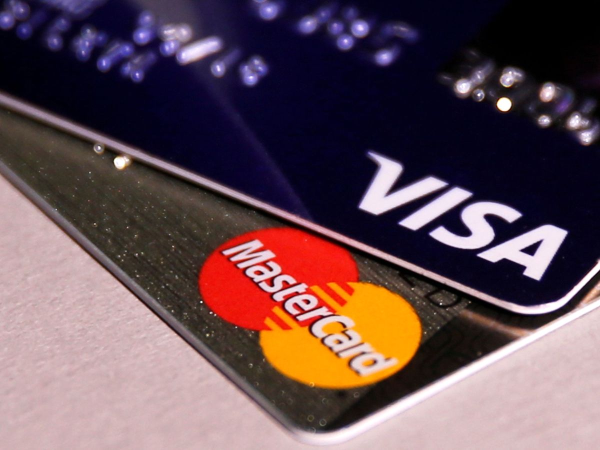 Visa y MasterCard suspenden sus operaciones en Rusia