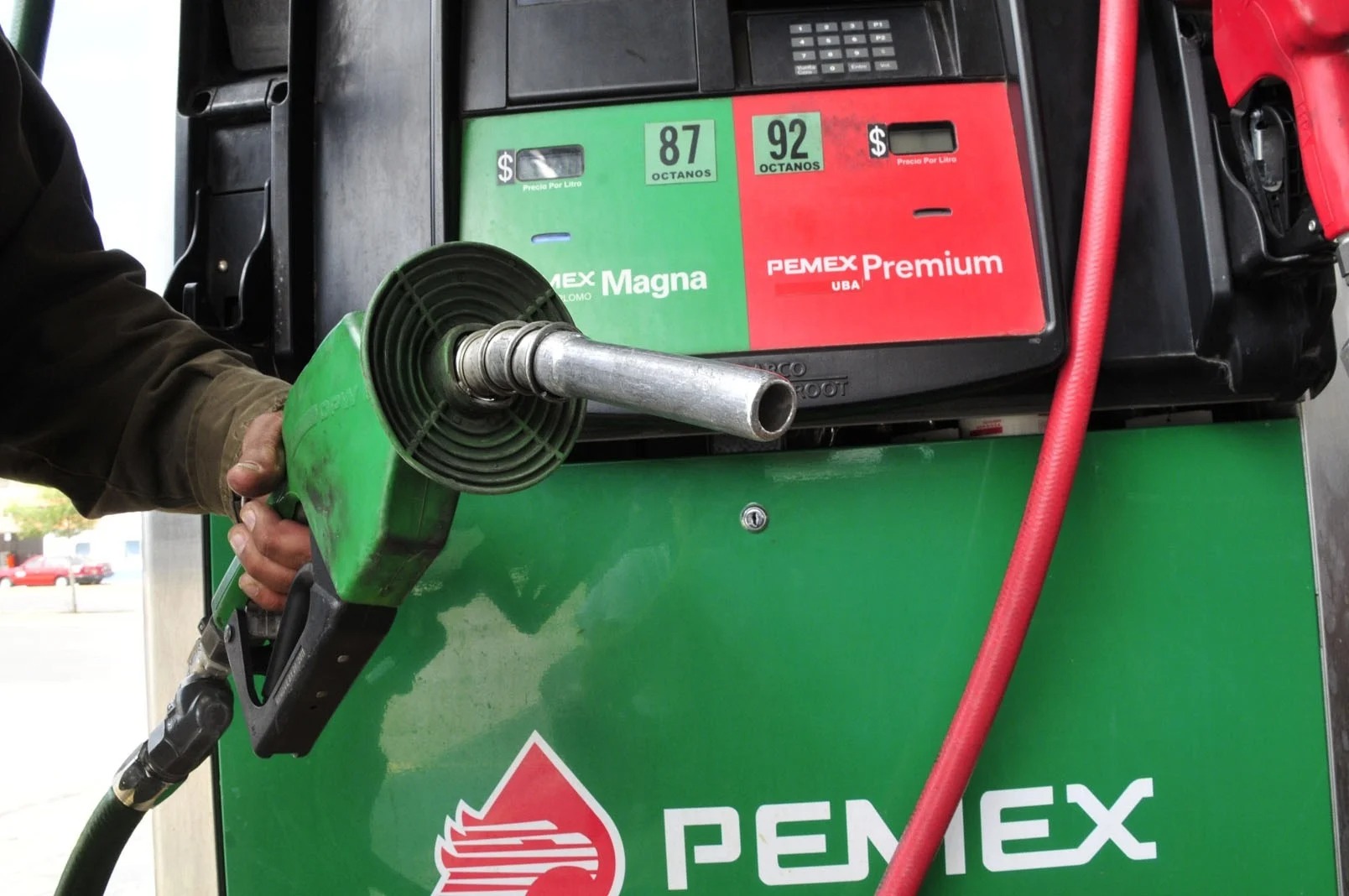 México, uno de los países con la gasolina más barata: Ramírez Cuevas
