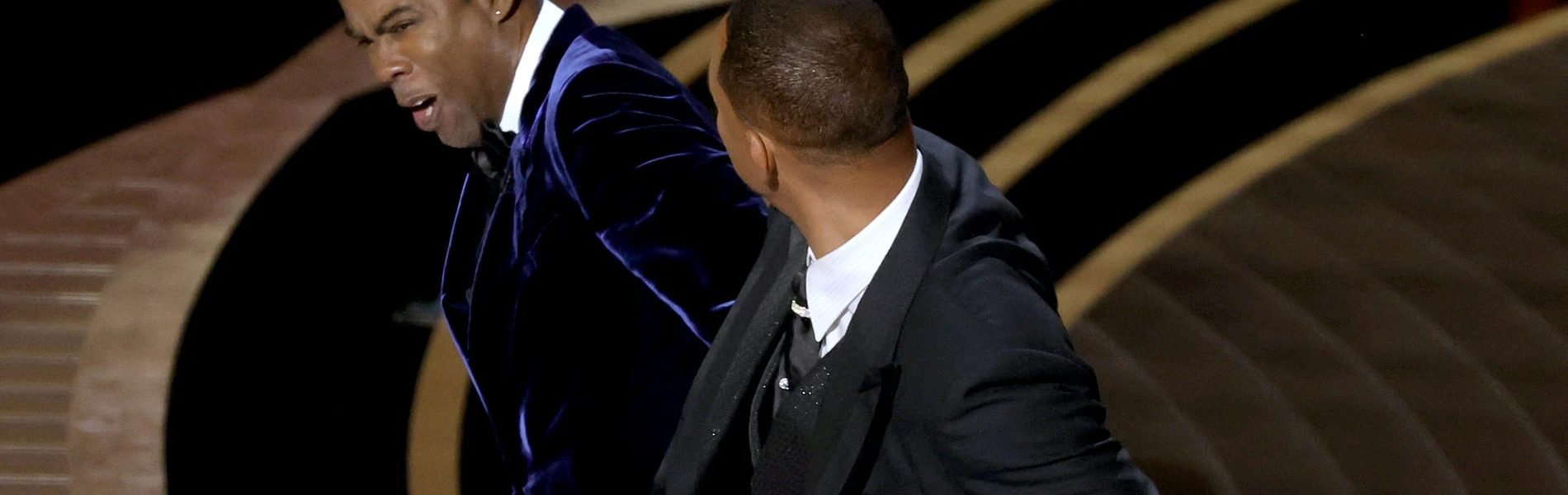 Will Smith bofetea a Chris Rock por burlarse de su esposa