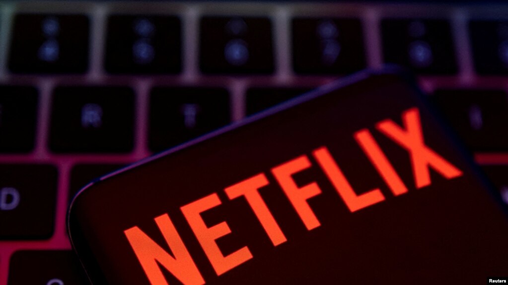 Aumenta Netflix las suscripciones diarias en EEUU tras la prohibición de las cuentas compartidas