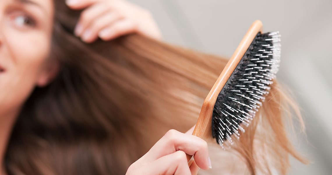La vitamina que te falta cuando se te cae mucho el cabello