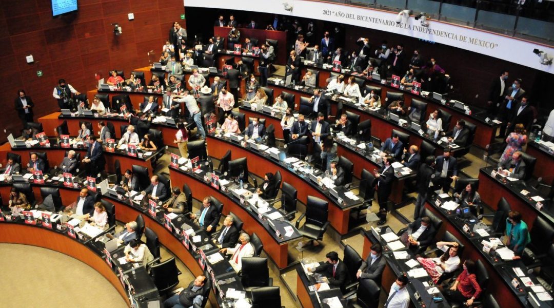 Senado aprueba reforma a la Ley Minera