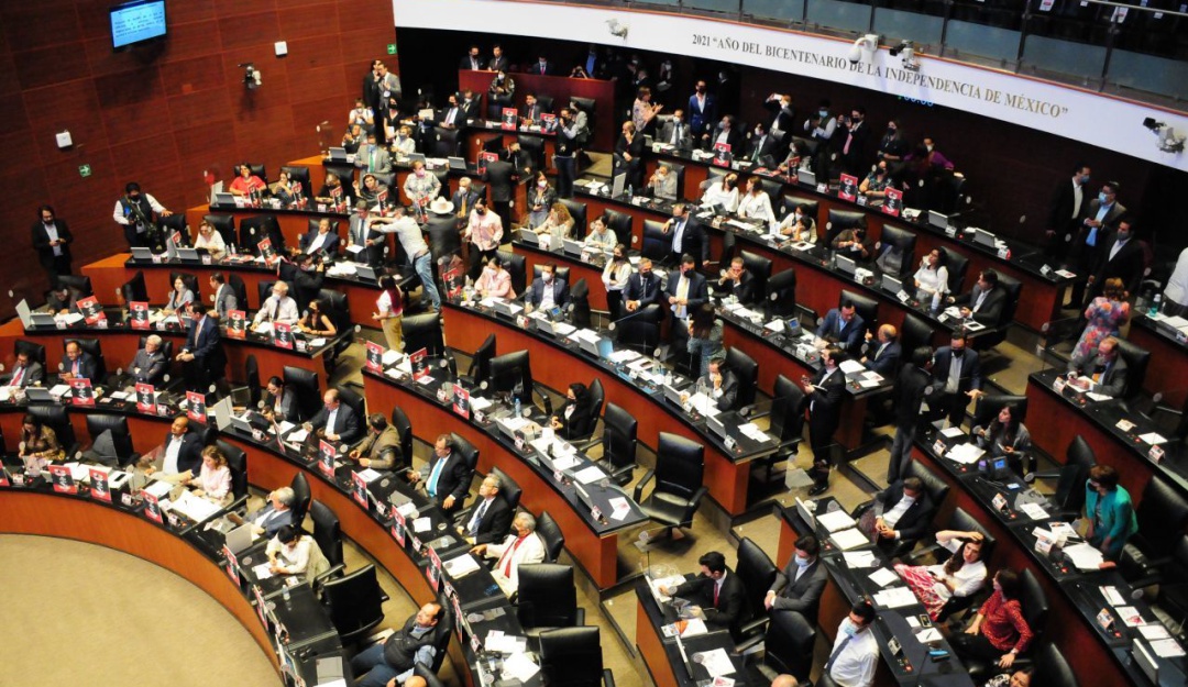 Senado aprueba reforma a la Ley Minera