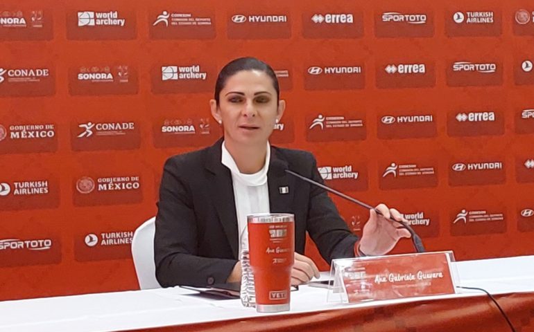 “Por mí, que vendan calzones o Tupperware», Guevara acusa de mentirosas a nadadoras de natación artística