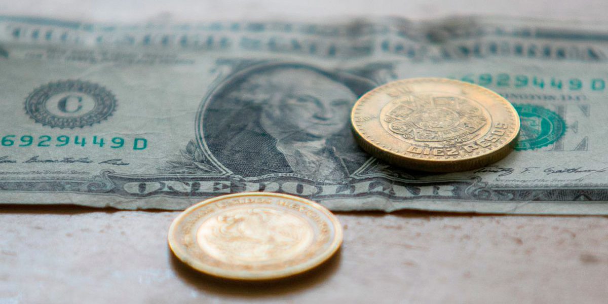 Cierra con perdidas peso mexicano tras anuncio de la Fed