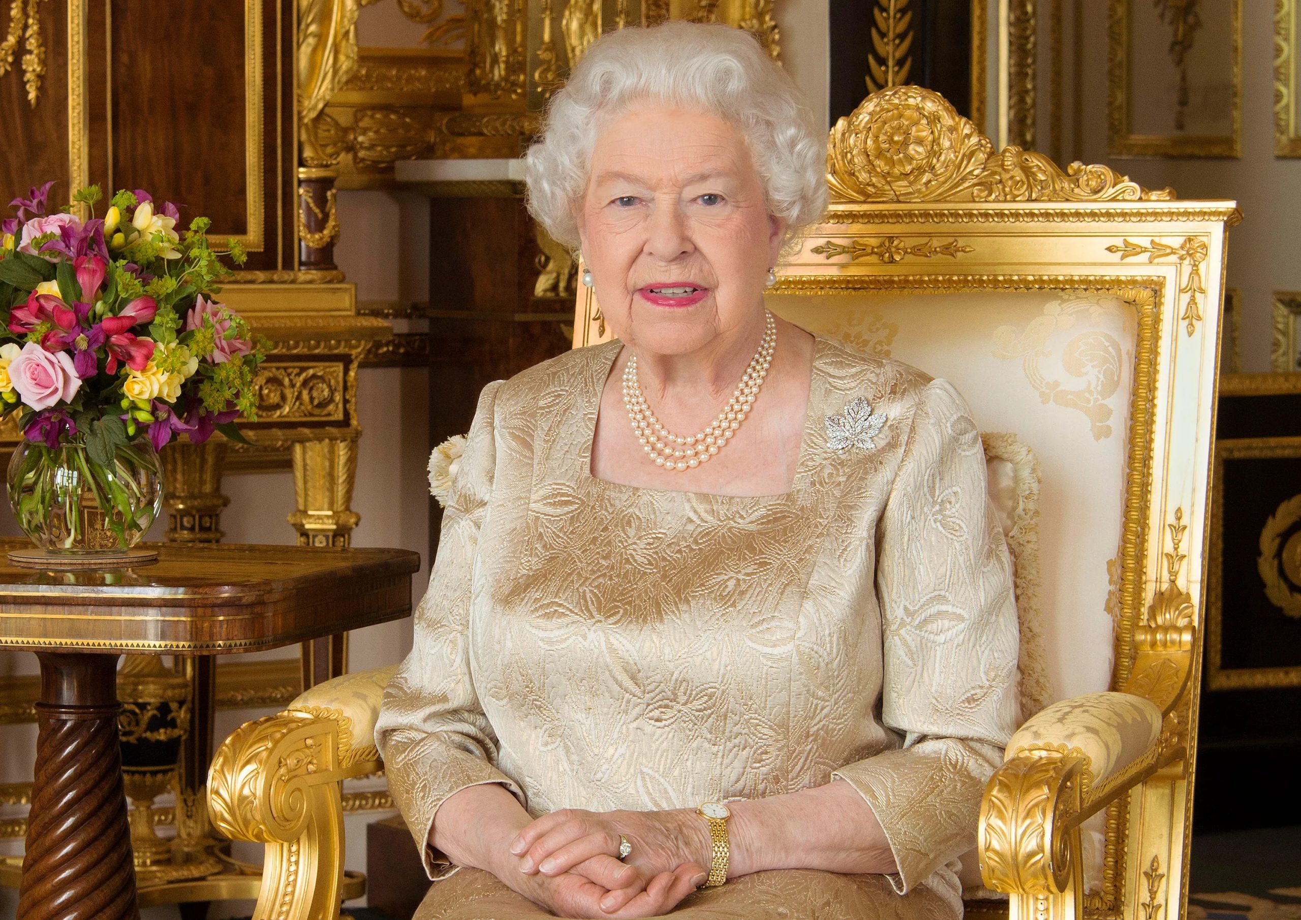 La gran fortuna de Isabel II comparada con los hombres más ricos