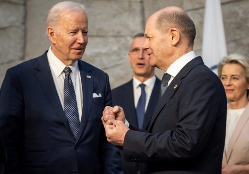 Joe Biden y Olaf Sholz califican de irresponsables las amenazas nucleares de Rusia
