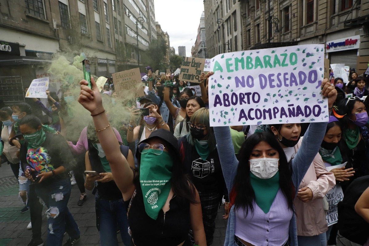 Transcurre con tranquilidad marcha por el aborto en la CDMX